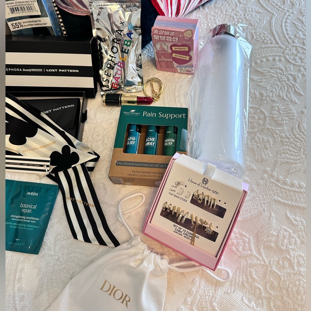 SALE!! NWT Beauty Bundle! Sephora Twilly, Aveda, Dior and More! - Picture 7 of 9